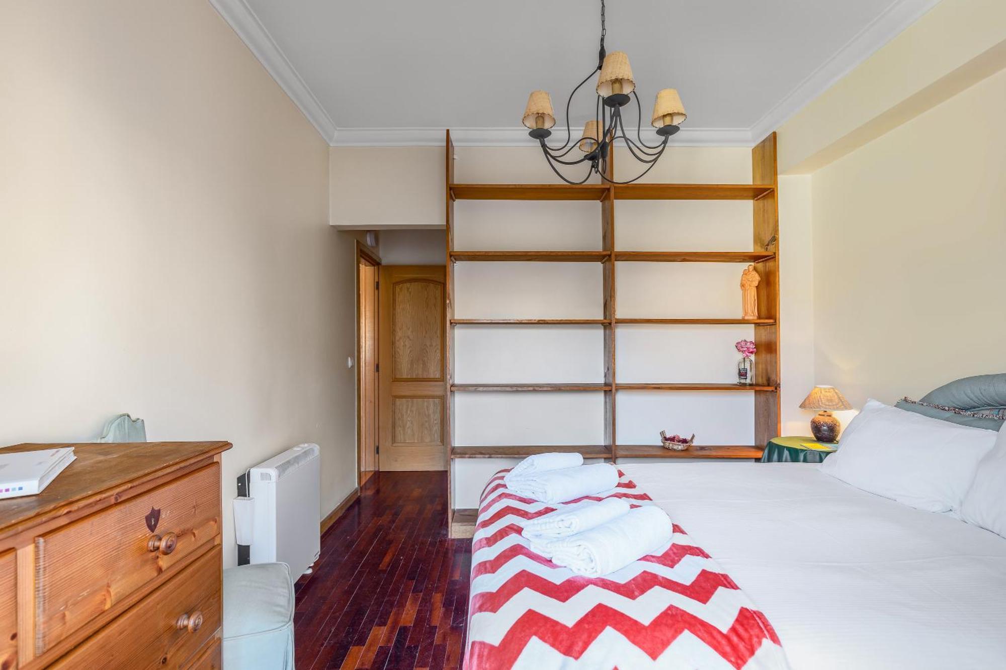 Apartment Dreams *